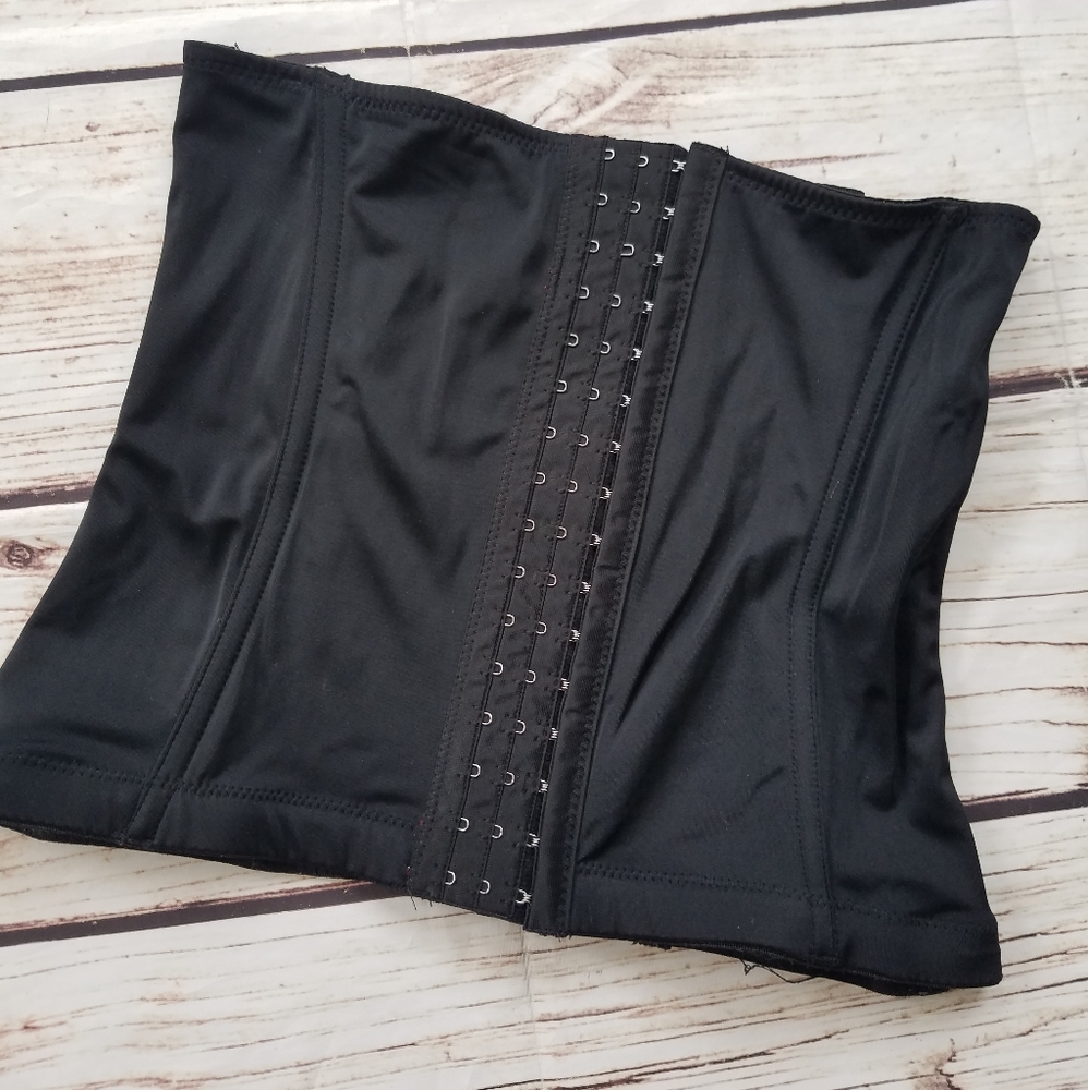 Avon Underbust Corset Soft Boned Shapewear